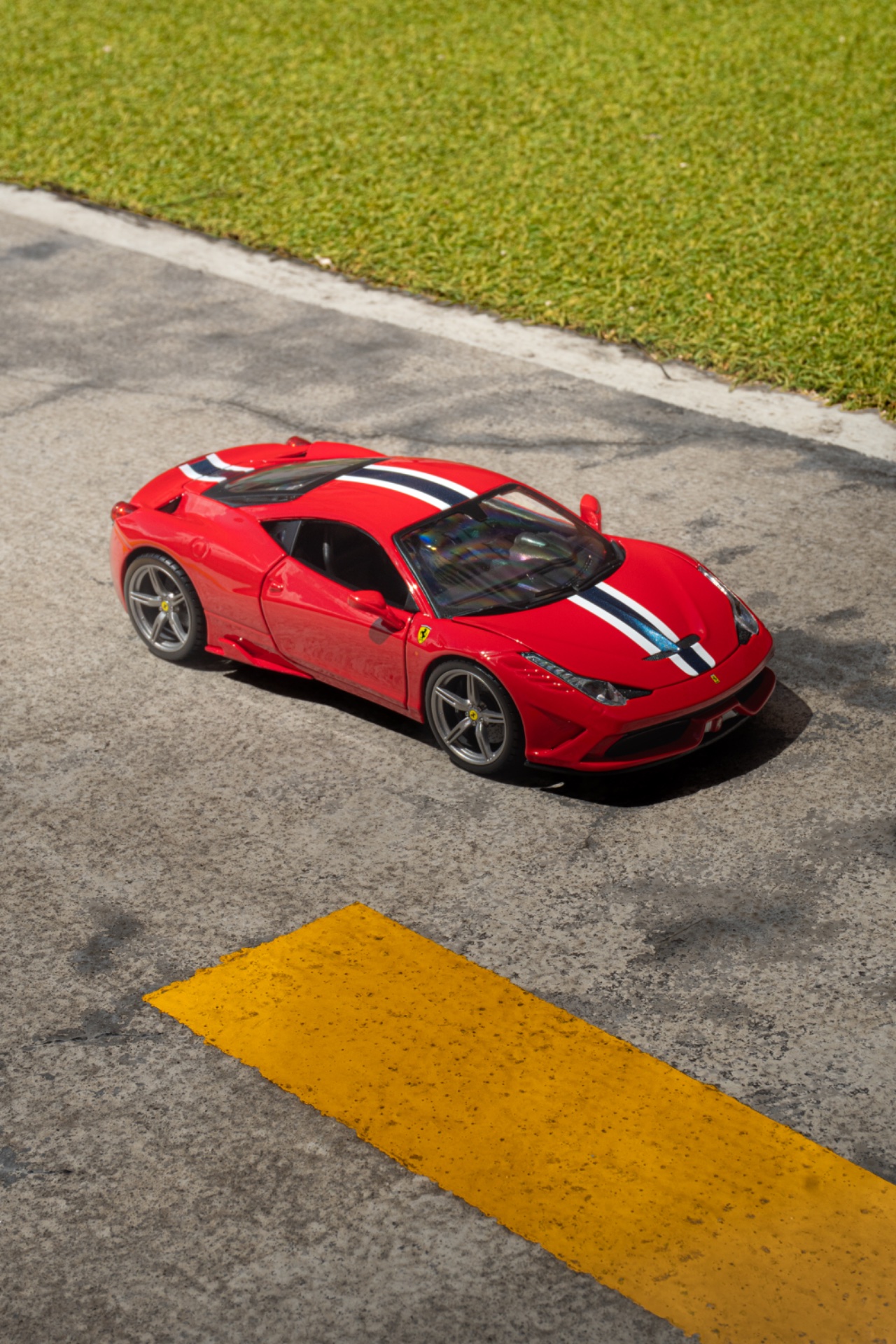 Portada de Bburago Race y play Ferrari 458 Speciale escala 1:18