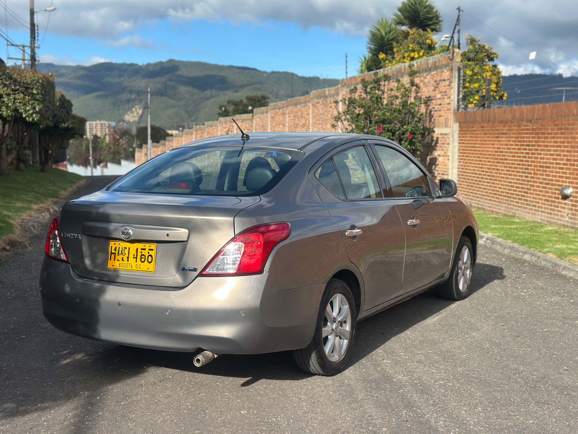 Nissan versa advance 2014 automatico 4